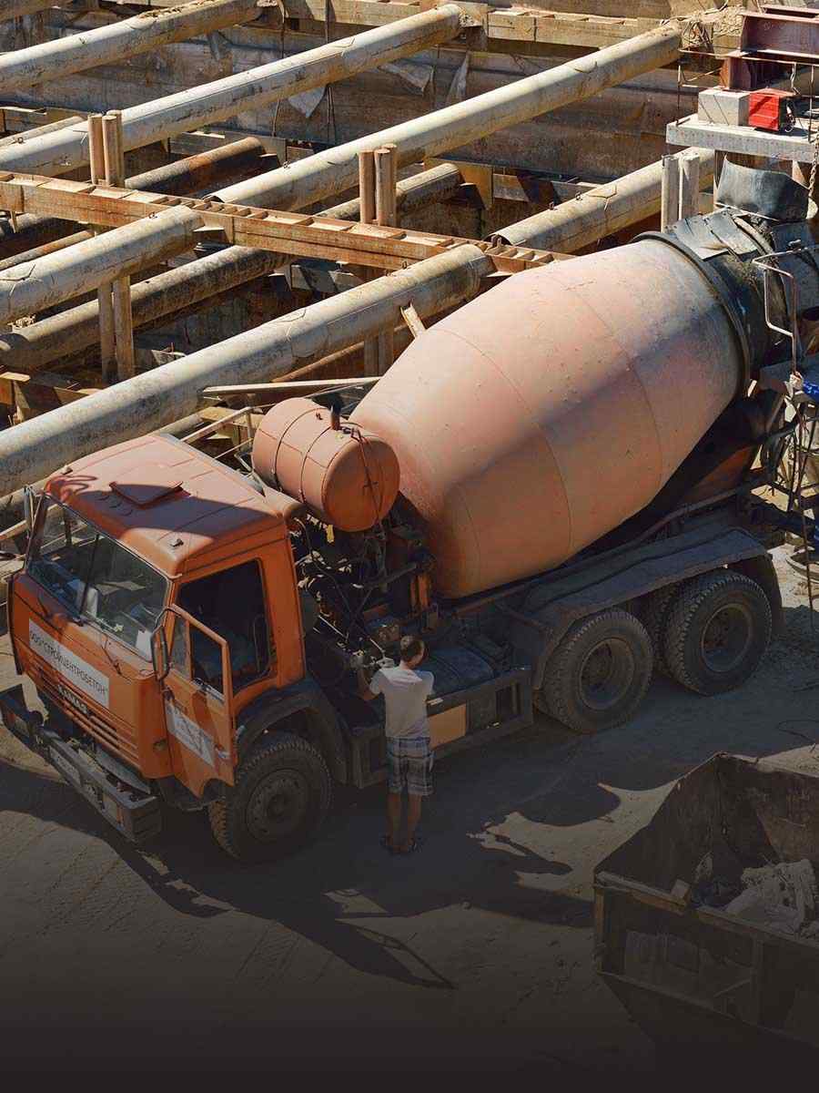 https://www.eleanorhamer.com/wp-content/uploads/2017/08/cell_trucks_03.jpg